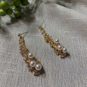 Gorgeous Earrings with Freshwater Pearls and Diamante